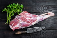 FRESH BONE-IN LAMB LEG PER KG