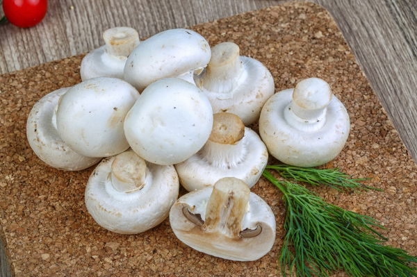 Fresh Button Mushrooms - Tray