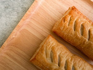 Wrights - Unbaked 6" Sausage Rolls