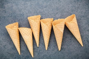 GRECO Medium Waffle Cones