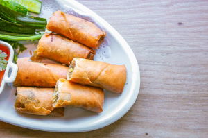 Cocktail Vegetable Spring Rolls